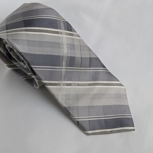 Grey and white Calvin Klein neck tie - slimmer